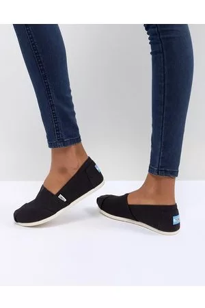 TOMS Classic canvas flat shoes in