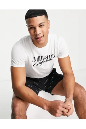 Hollister Clothing for Men - prices in dubai
