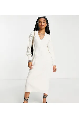 ONLY Knitted v neck maxi dress in cream