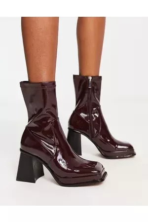 Shellys Jupiter sock boots in chocolate high shine patent