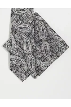 River Island Paisley tie and pocket square set in
