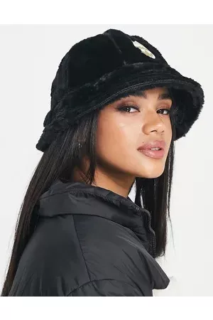 adidas Ski chic' fur bucket hat in