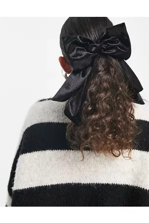 ASOS Women Hair Accessories - Hair bow in velvet