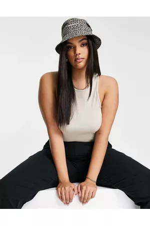 Dickies Silver Firs bucket hat in leopard print