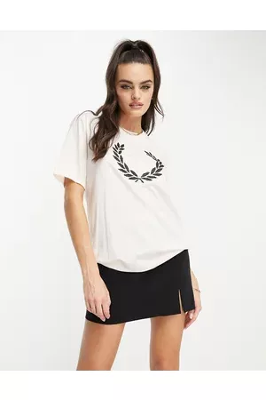 Fred Perry Women Short Sleeve - Cross stitch wreath t-shirt in
