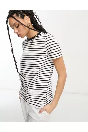 SELECTED Femme t-shirt in and white stripe