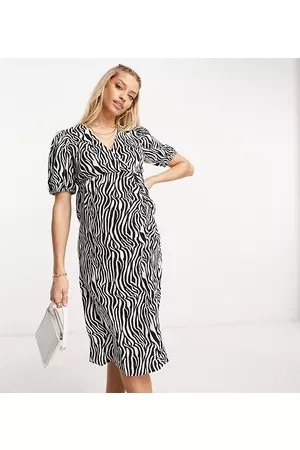 Mama Licious Women Printed Dresses - Mamalicious Maternity short sleeved midi dress in zebra print
