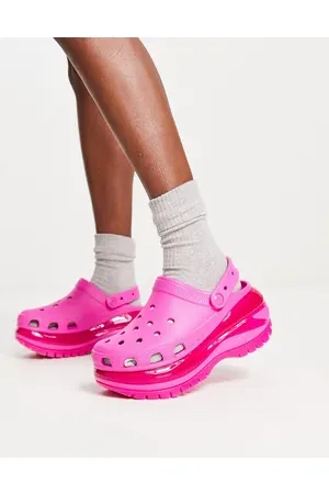 Crocs Mega crush clogs in juice