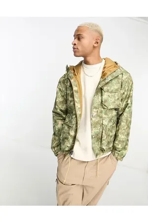 Utility store rain jacket