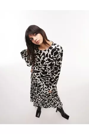 Topshop Women Casual Dresses - Lea premium printed long sleeve maxi dress in animal print