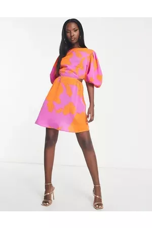 Ax Paris Women Printed Dresses - Puff sleeve cut out side detail mini skater dress in pink and orange floral