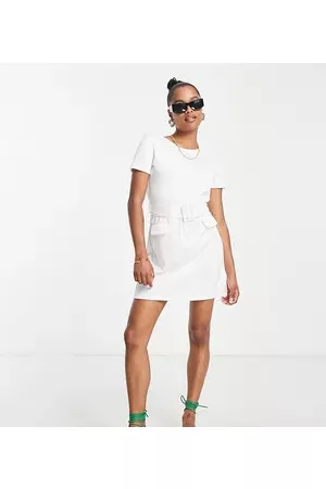 River Island Women Dresses - Belted mini t-shirt dress in