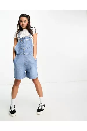 Wrangler Women Shorts - Dungaree shorts in oblivion denim