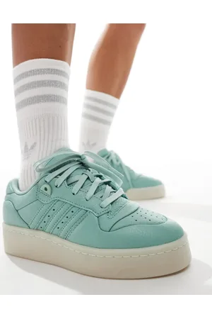adidas Rivalry Lux Low trainers in green
