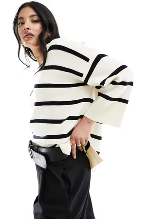 VERO MODA V neck super soft jumper in mono stripe