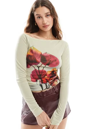 COLLUSION Asymmetric off shoulder slinky top with floral print