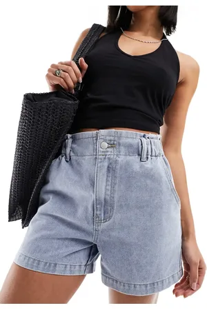 In The Style Exclusive elasticated waist denim paperbag short in light wash