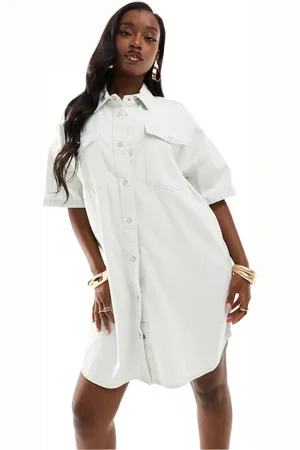 River Island Short sleeve denim mini dress in lightwash