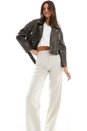 Stradivarius Tall tailored straight leg trouser in mushroom