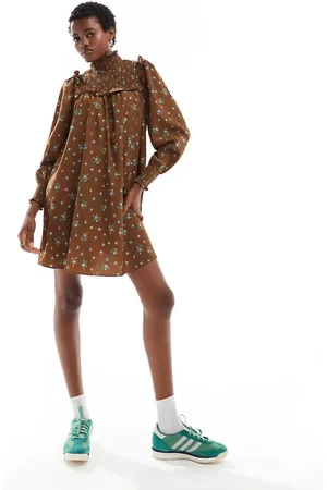 Glamorous Shirred neck mini smock dress in brown blue floral