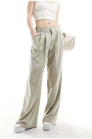 Pull&Bear Wide leg double pleat tailored trouser in stone