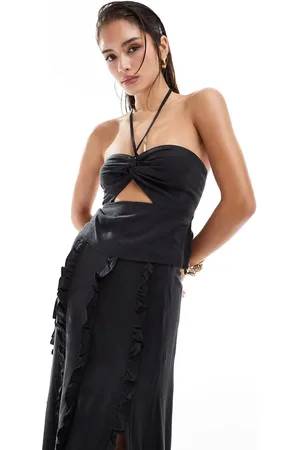 Pretty Lavish Textured halter top co-ord in