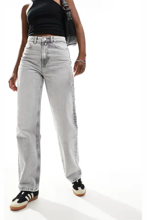 Bershka Comfort fit mom jean in