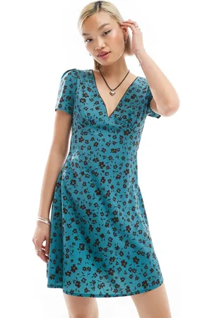 Glamorous V neck short sleeve mini tea dress in retro teal floral