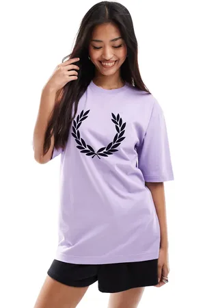 Fred Perry T-shirt in light with laurel wreath print