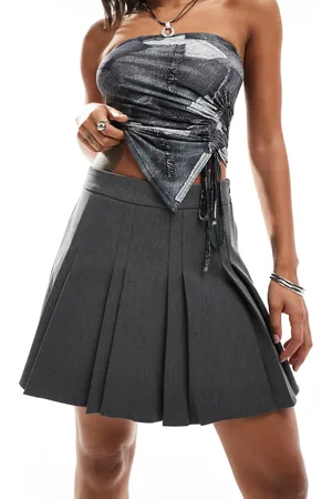 Urban Revivo Pleated mini kilt skirt in