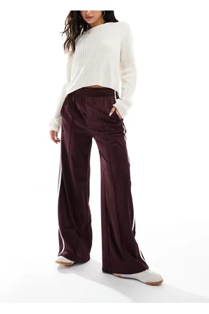 Bershka Wide leg piping detail sweatpants in burgundy