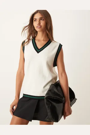 Y.A.S Knitted vest in brich with green and black details