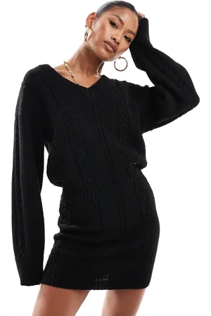 Aria Cove Cable knit v neck mini jumper dress in