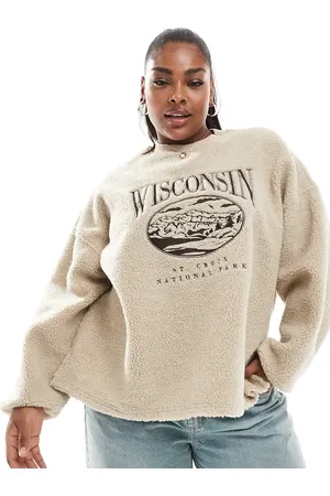 ASOS ASOS DESIGN Curve wisconsin embroidered borg sweat