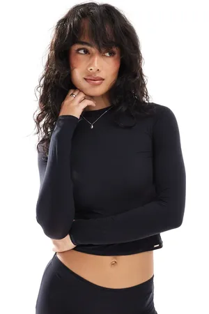 Dorina Essential mix & match microfibre long sleeve top in