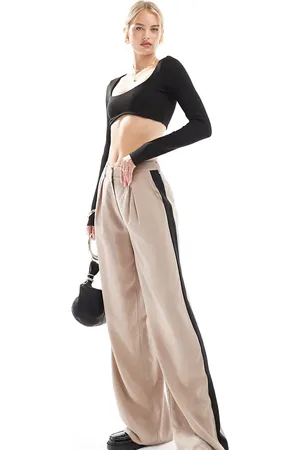 ASOS ASOS DESIGN Tall pleat detail contrast panel trouser in mocha