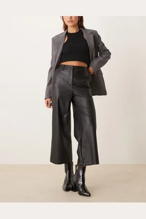 New Look Wide leg leather-look culottes in