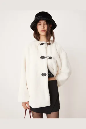 VILA Collarless faux fur duffle jacket in cream