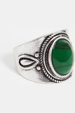 Reclaimed Unisex ring with stone in