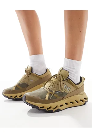 On Running ON Cloudhorizon waterproof all day trainers in safari and olive