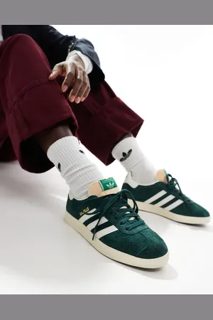 adidas Gazelle trainers in