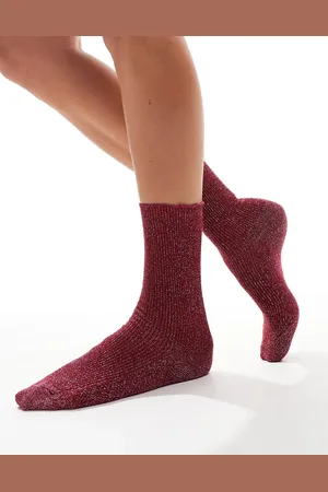 petit moments Ruffle shimmer ankle socks in burgundy
