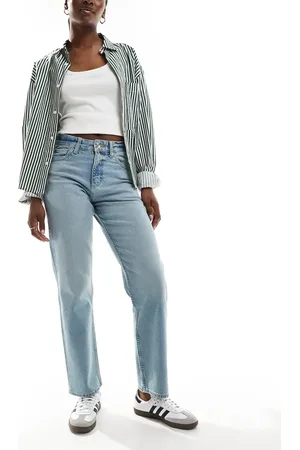Lee Rider Classic relaxed straight fit jeans in light