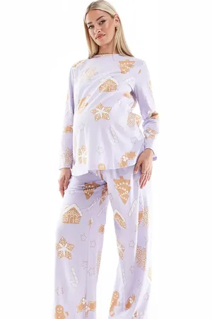 ASOS ASOS DESIGN Maternity gingerbread house long sleeve top & trouser pyjama set in
