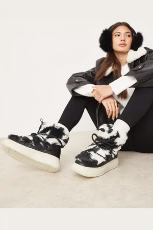 Pajar Gravita snow boot in houndstooth