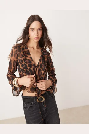 New Look Ruffle front shell top in leopard print