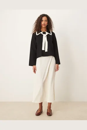 VILA Dobby texture midi skirt in cream