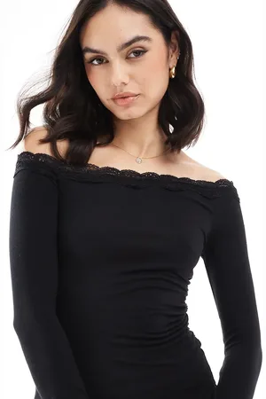 Bershka Asymetric lace detail top in
