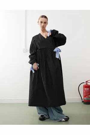 COLLUSION Oversized wrap maxi smock dress with contrast gingham ties in