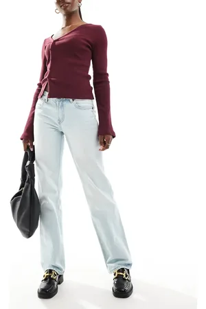 Stradivarius D03 low waisted straight leg jean in light wash
